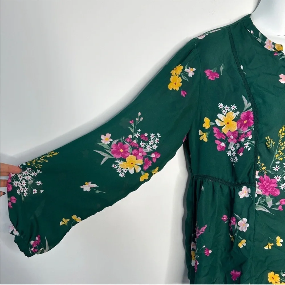 OLD NAVY Dark Green Floral Print Georgette Swing Blouse Size Medium - Picture 4 of 10